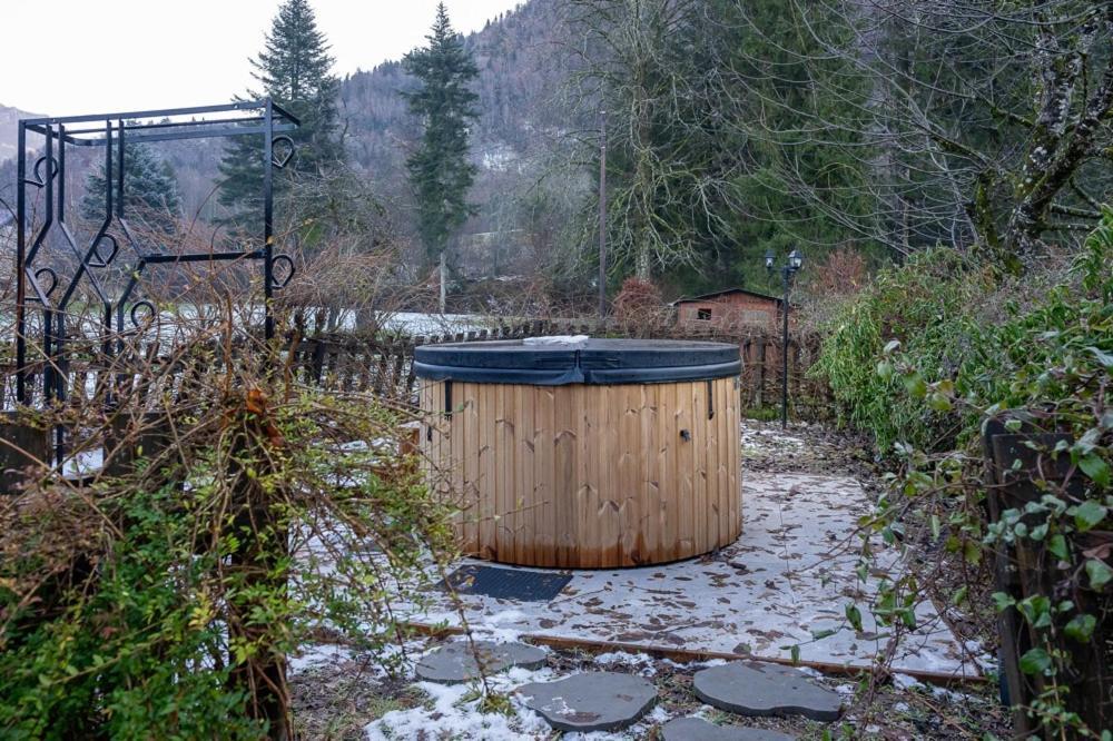 La Maison Des Jolicoeurs Saint-Christophe-sur-Guiers Eksteriør bilde