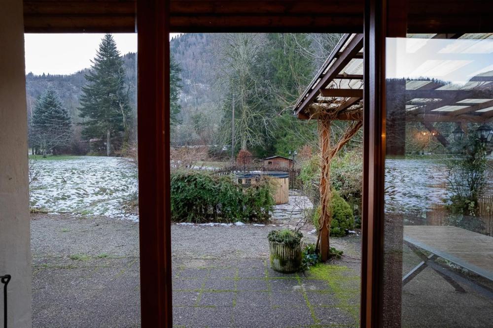 La Maison Des Jolicoeurs Saint-Christophe-sur-Guiers Eksteriør bilde