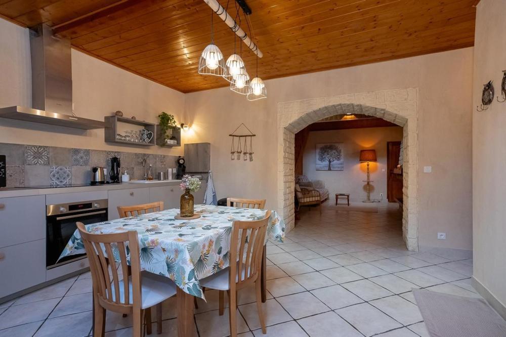 La Maison Des Jolicoeurs Saint-Christophe-sur-Guiers Eksteriør bilde